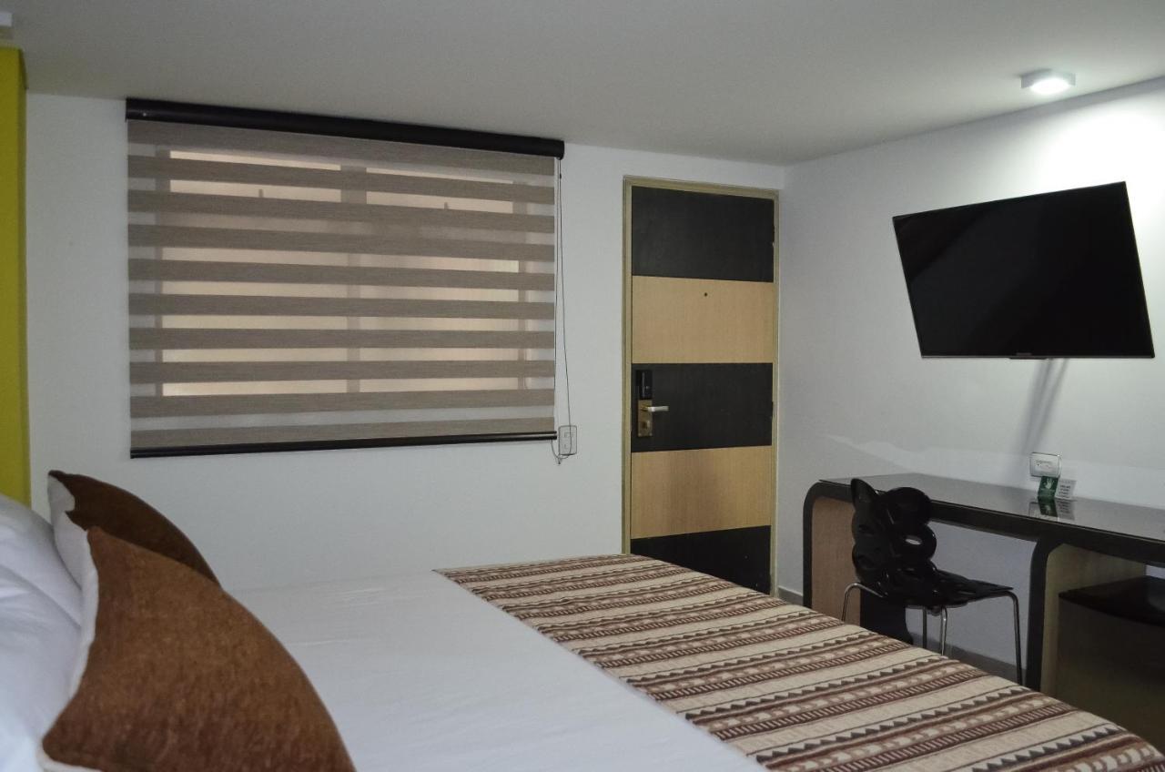 Hotel Parque 70 Medellin Exterior photo