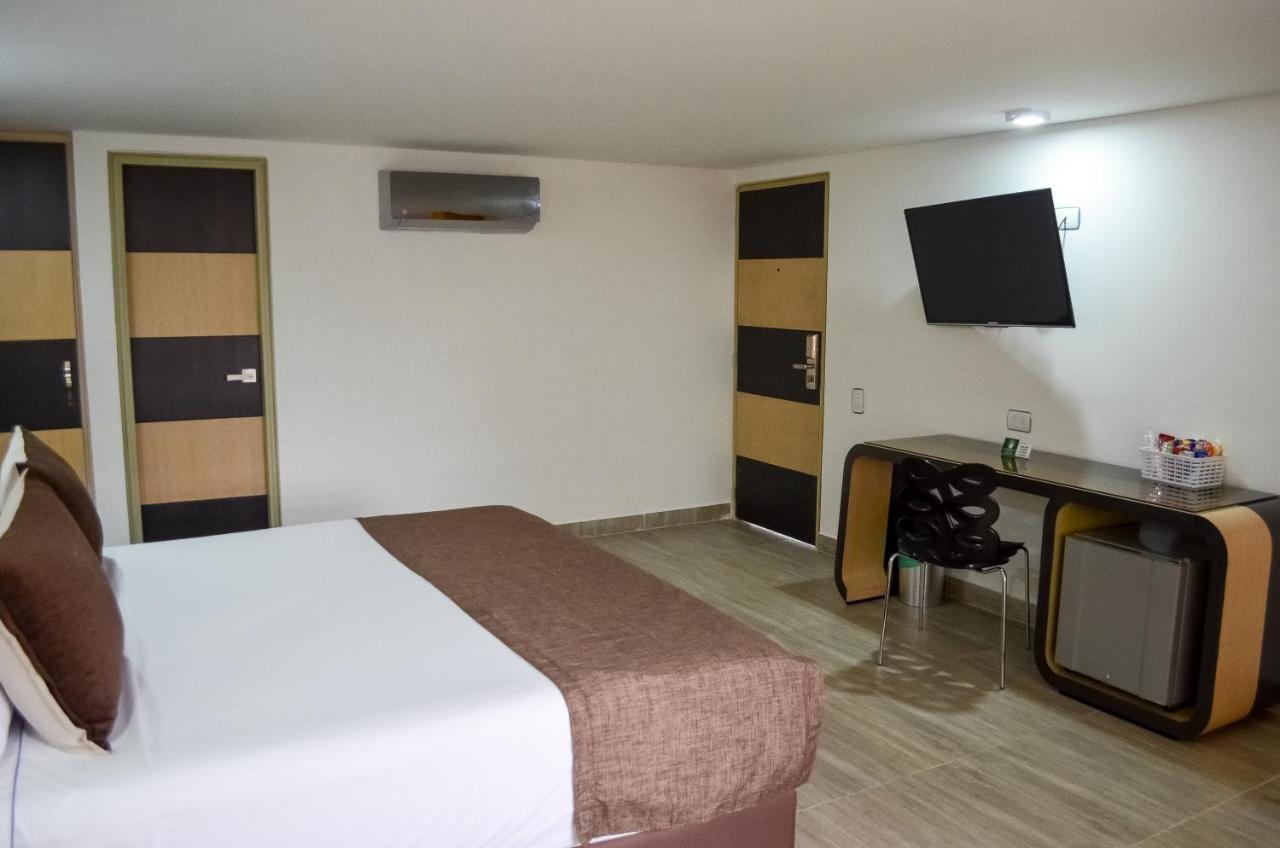 Hotel Parque 70 Medellin Exterior photo