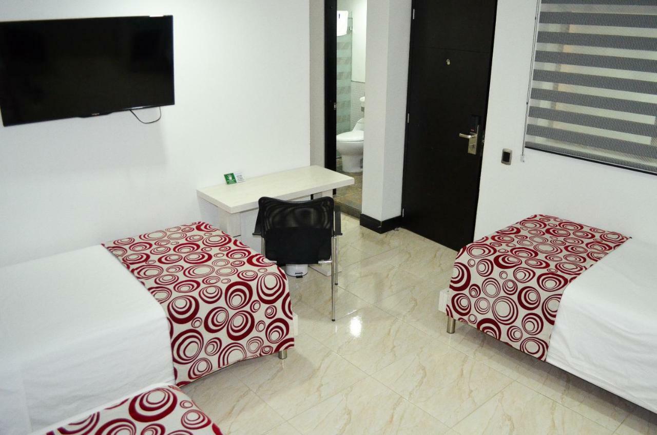 Hotel Parque 70 Medellin Exterior photo